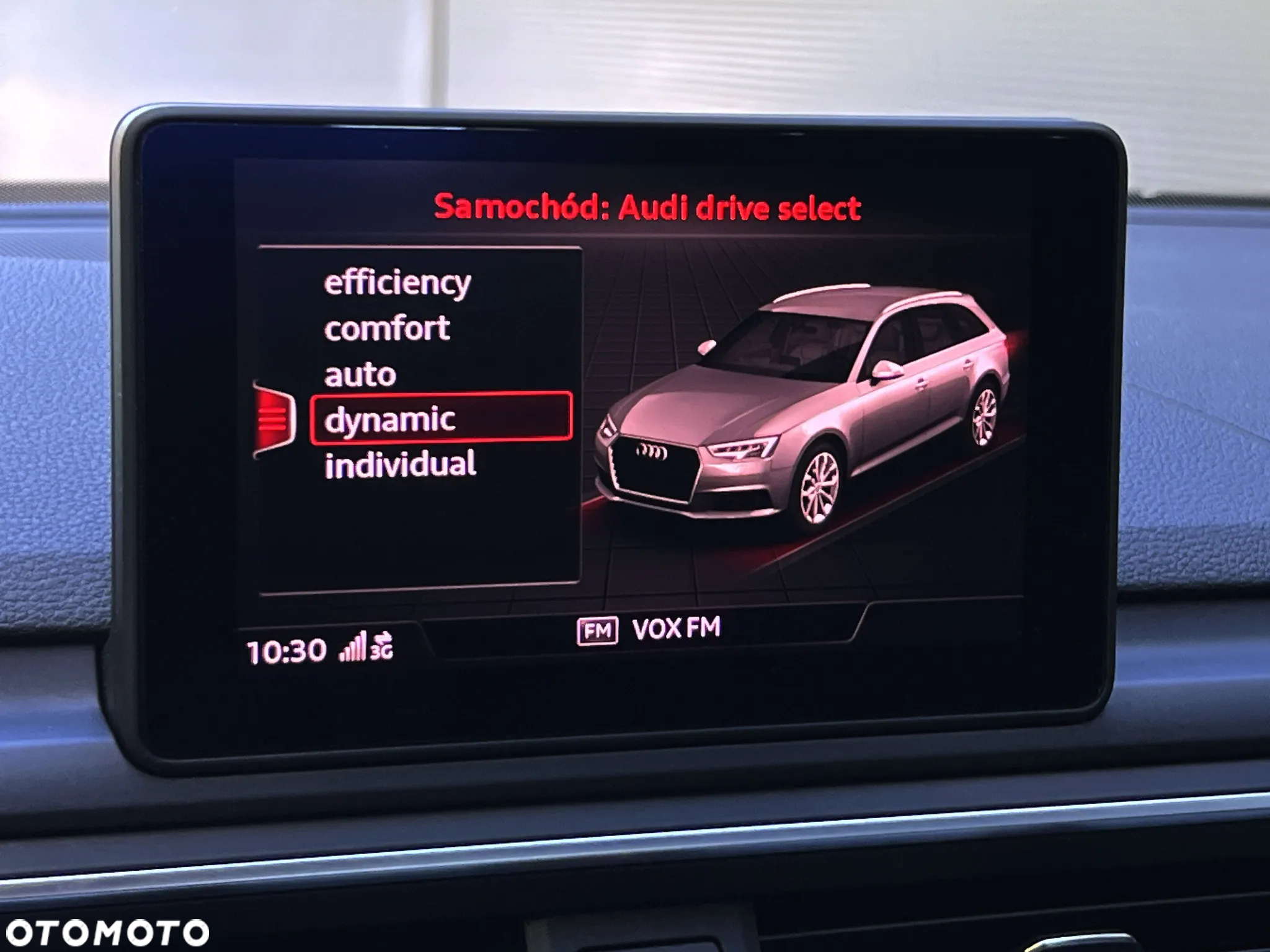 Audi A4 Avant 40 TDI S tronic - 29
