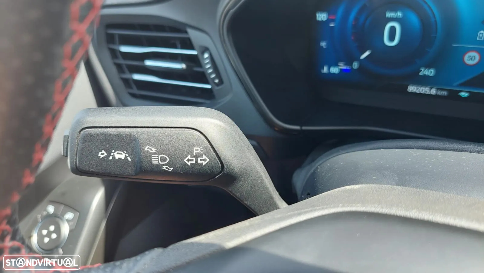 Ford Focus 1.0 EcoBoost MHEV ST-Line X - 49