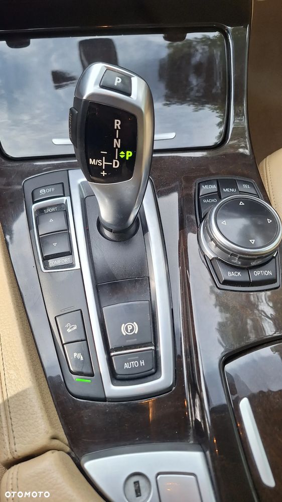 BMW Seria 5 535i xDrive - 12