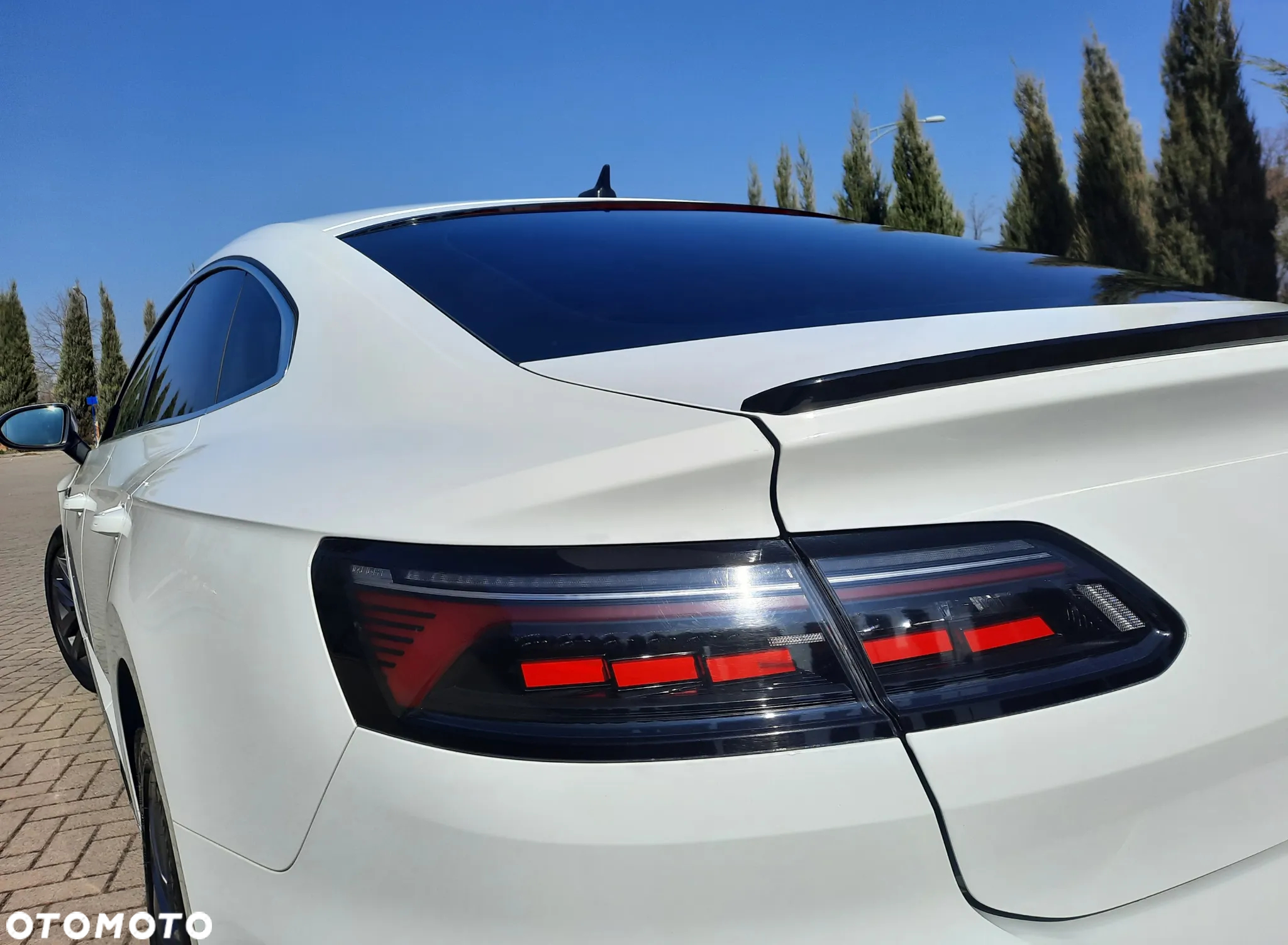 Volkswagen Arteon 2.0 TDI Elegance DSG - 16
