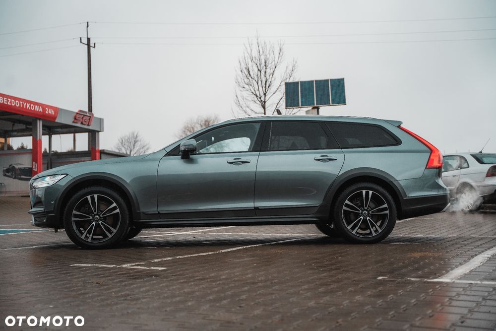 Volvo V90 D5 SCR AWD Momentum Pro - 6