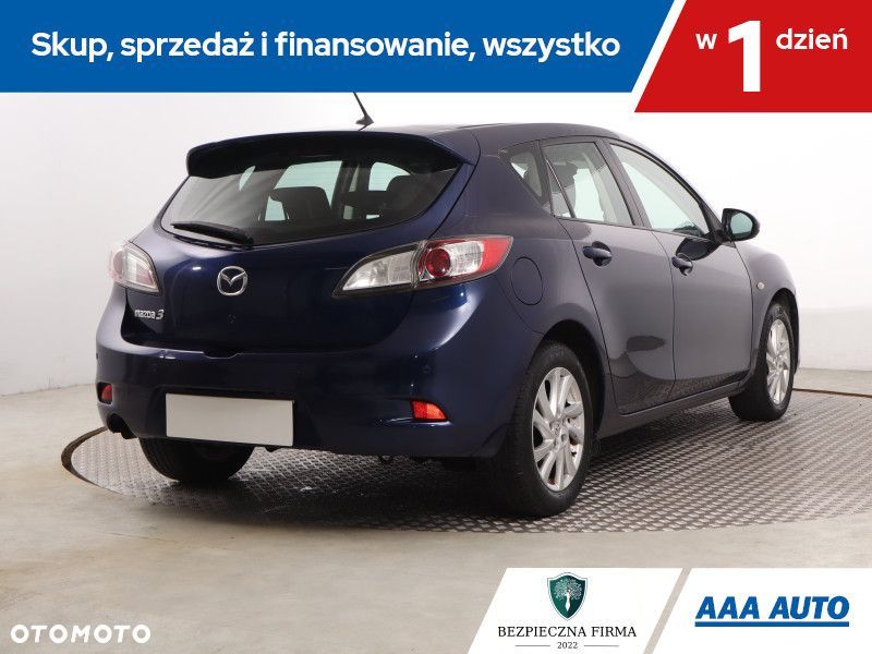 Mazda 3 - 6