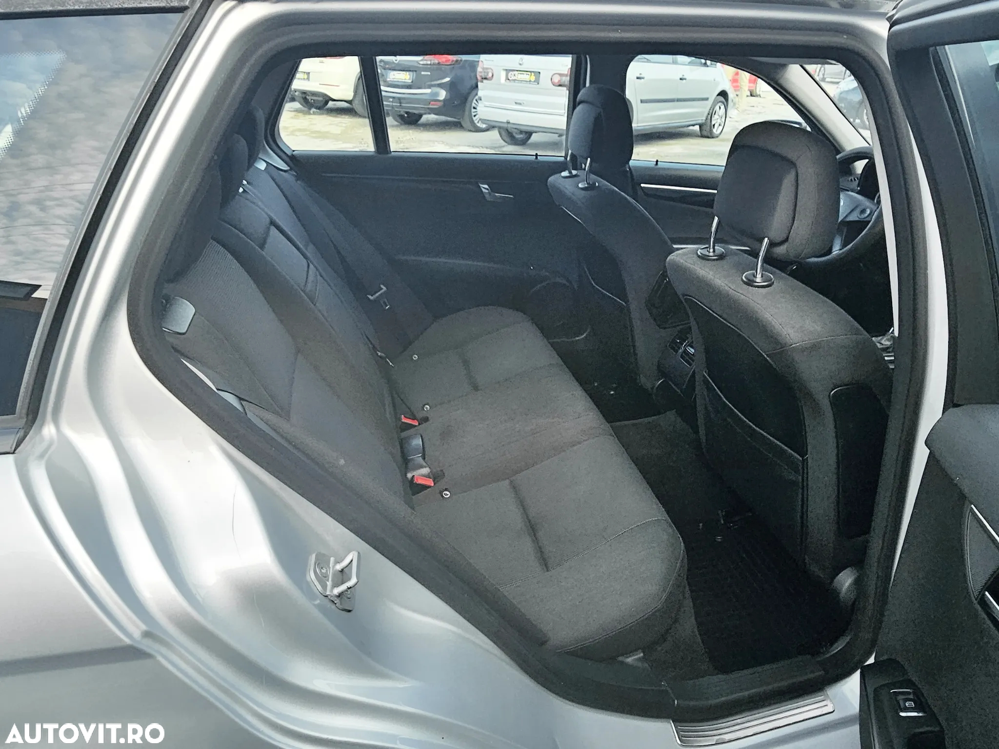 Mercedes-Benz C - 13