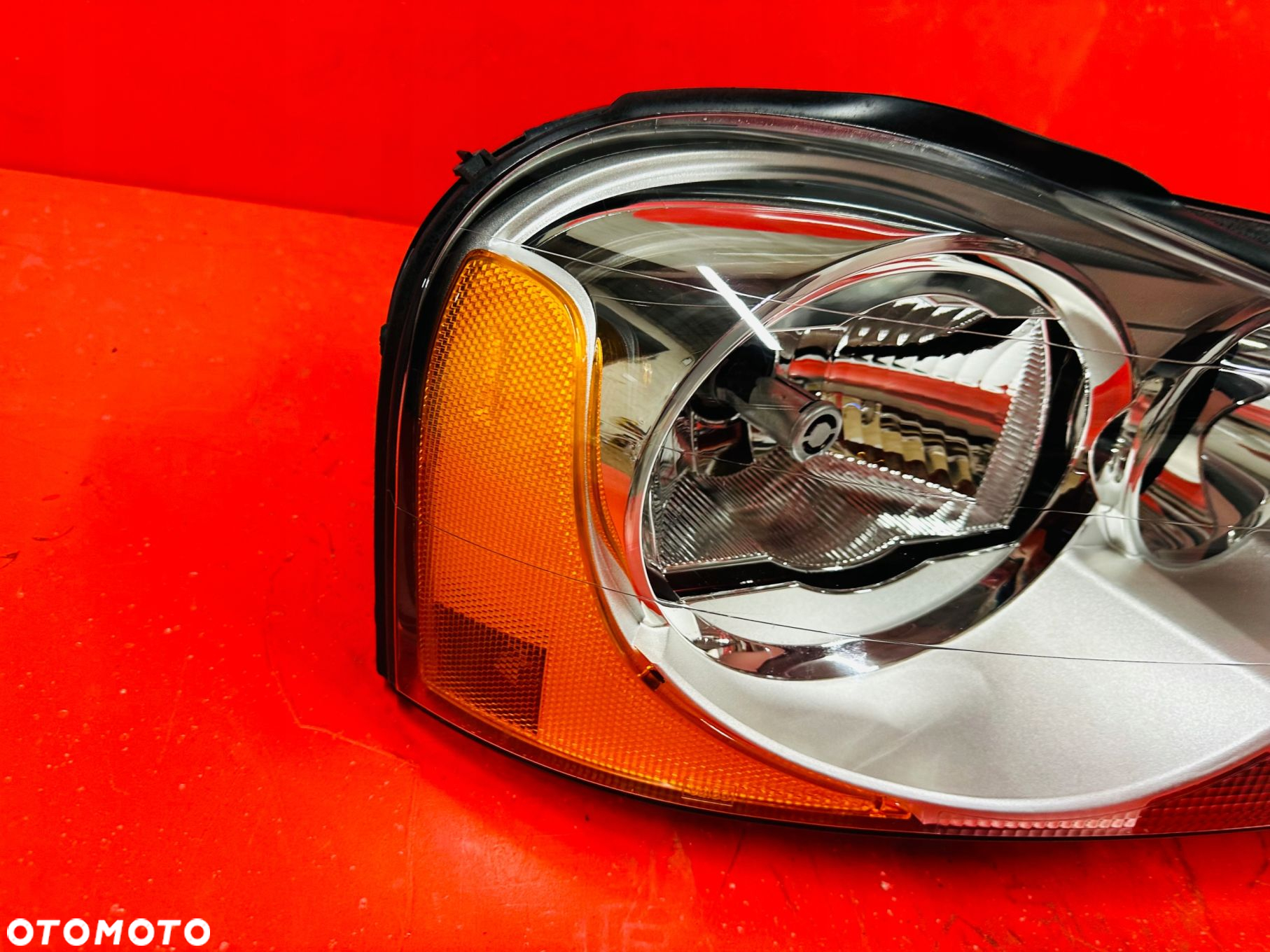 LAMPA PRAWA VOLVO XC90 LIFT XENON KSENON IDEALNA - 2