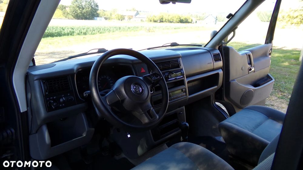 Volkswagen Multivan Standard - 19