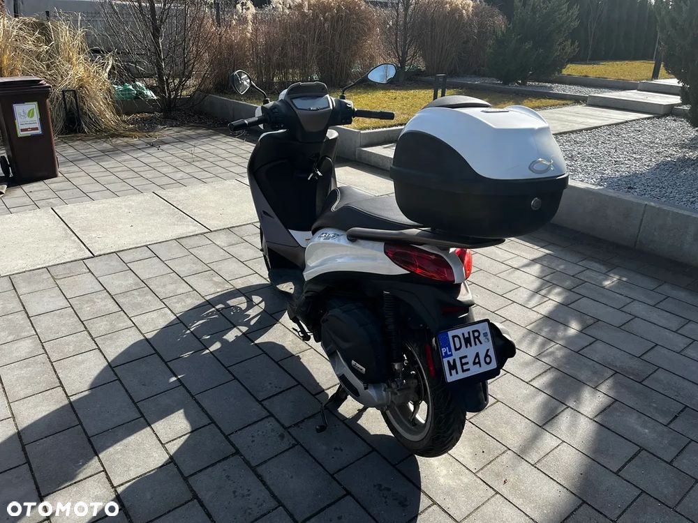 Piaggio Medley - 4