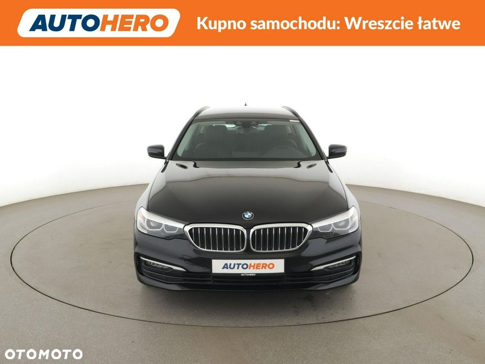 BMW Seria 5 520d mHEV - 12