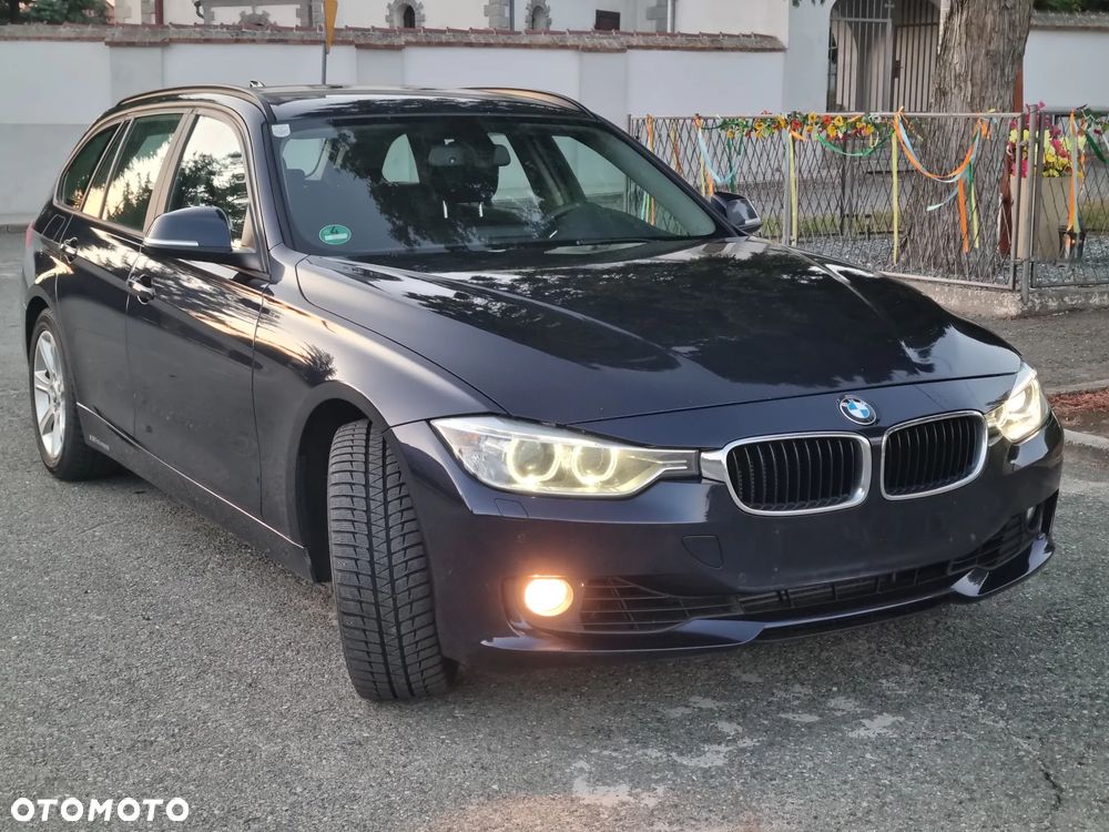 BMW Seria 3 335d Touring xDrive Edition M Sport Shadow - 9