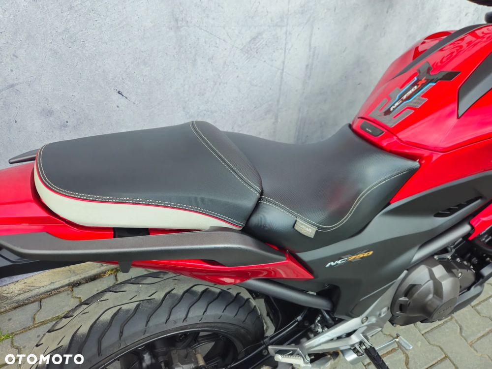 Honda NC - 26