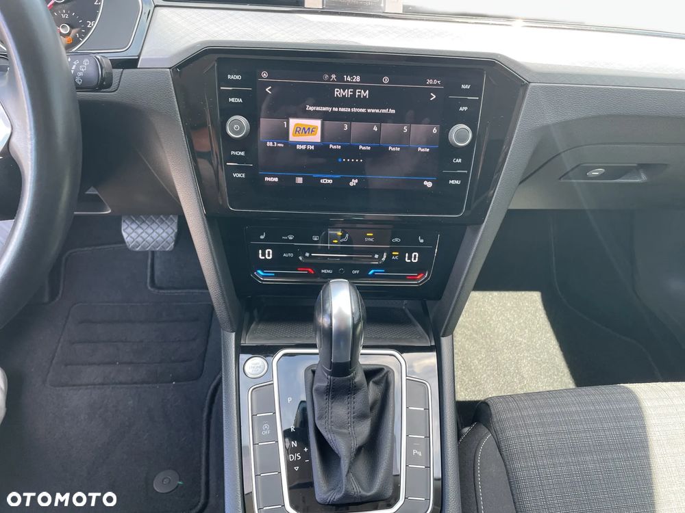 Volkswagen Passat 1.5 TSI EVO Business DSG - 12