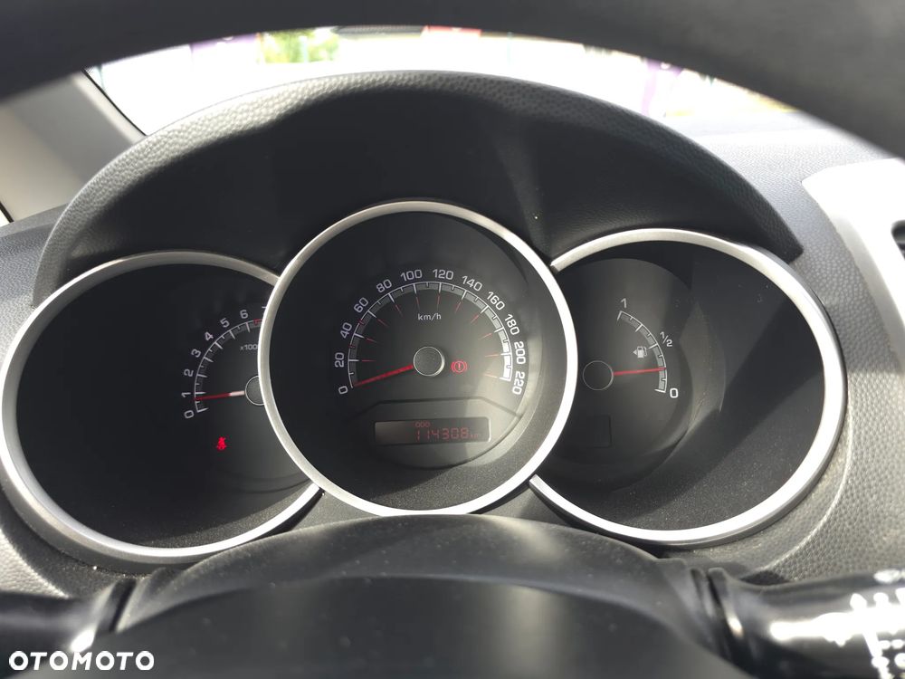 Kia Venga 1.4 L - 22