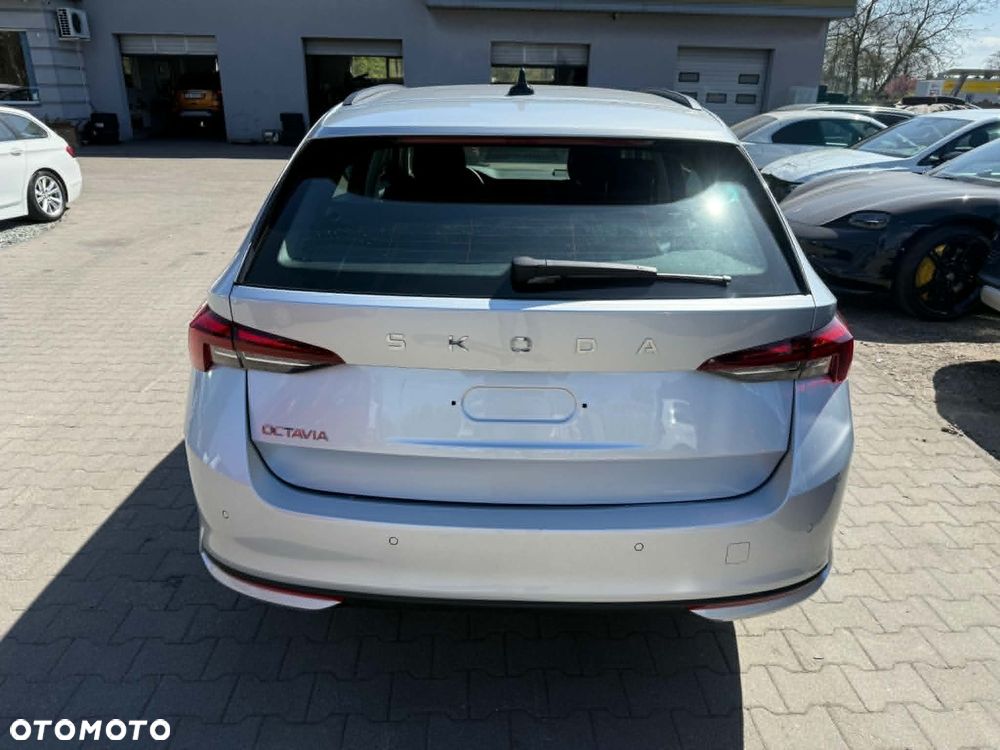 Skoda Octavia 1.5 TSI e-TEC DSG Selection - 2