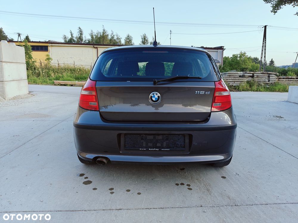 BMW Seria 1 - 8