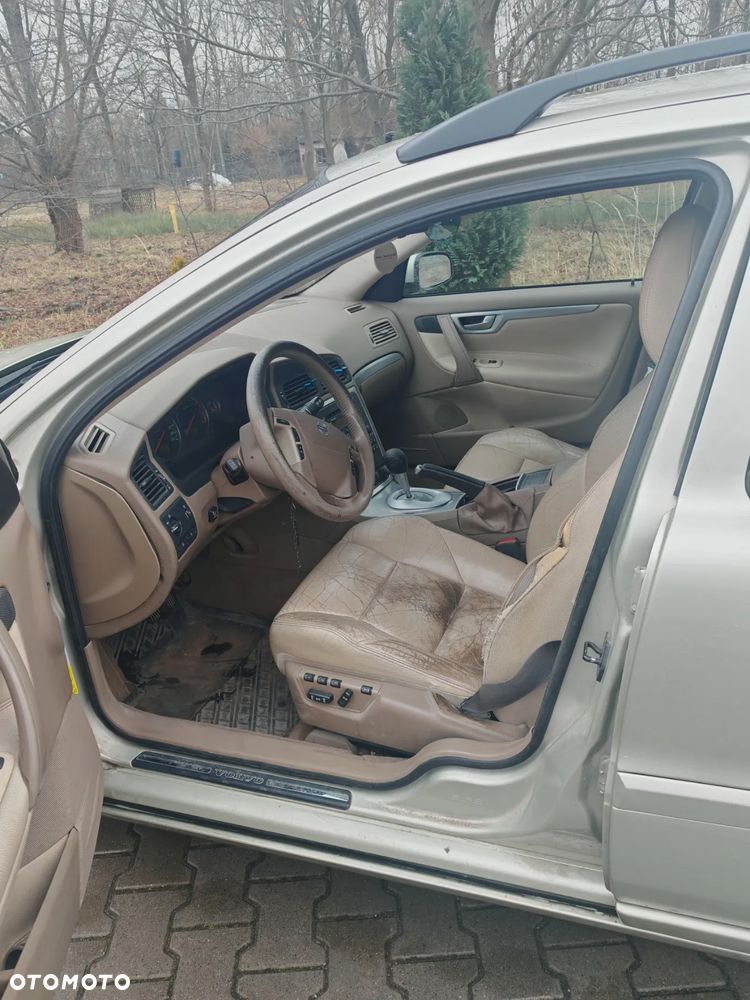 Volvo V70 2.5T Summum - 5