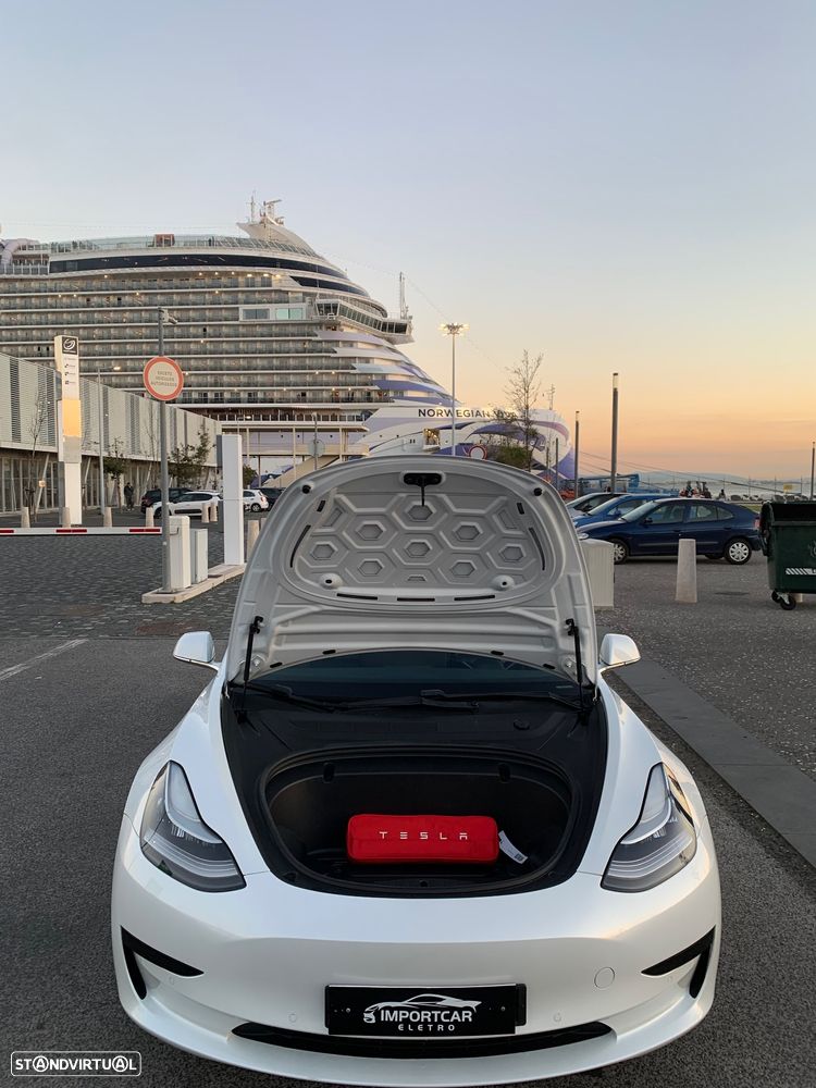 Tesla Model 3 Standard Range Plus RWD - 2