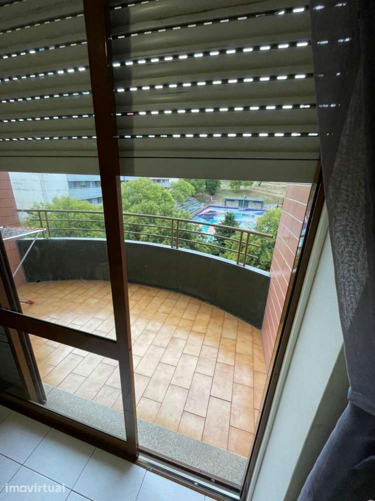 Quarto - localizado em Sé de Braga e São Lázaro Braga - Grande imagem: 5/17