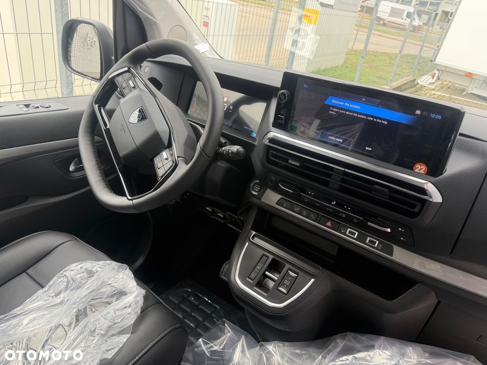 Peugeot Traveller 2.0 BlueHDi Long Business VIP EAT8 - 28