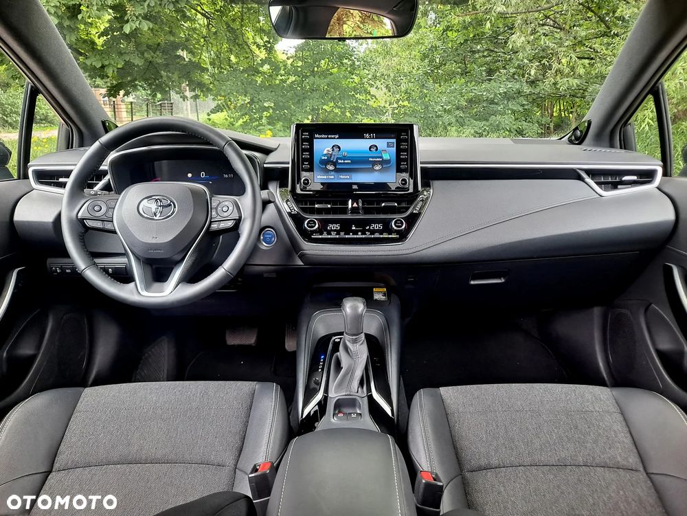 Toyota Corolla - 25