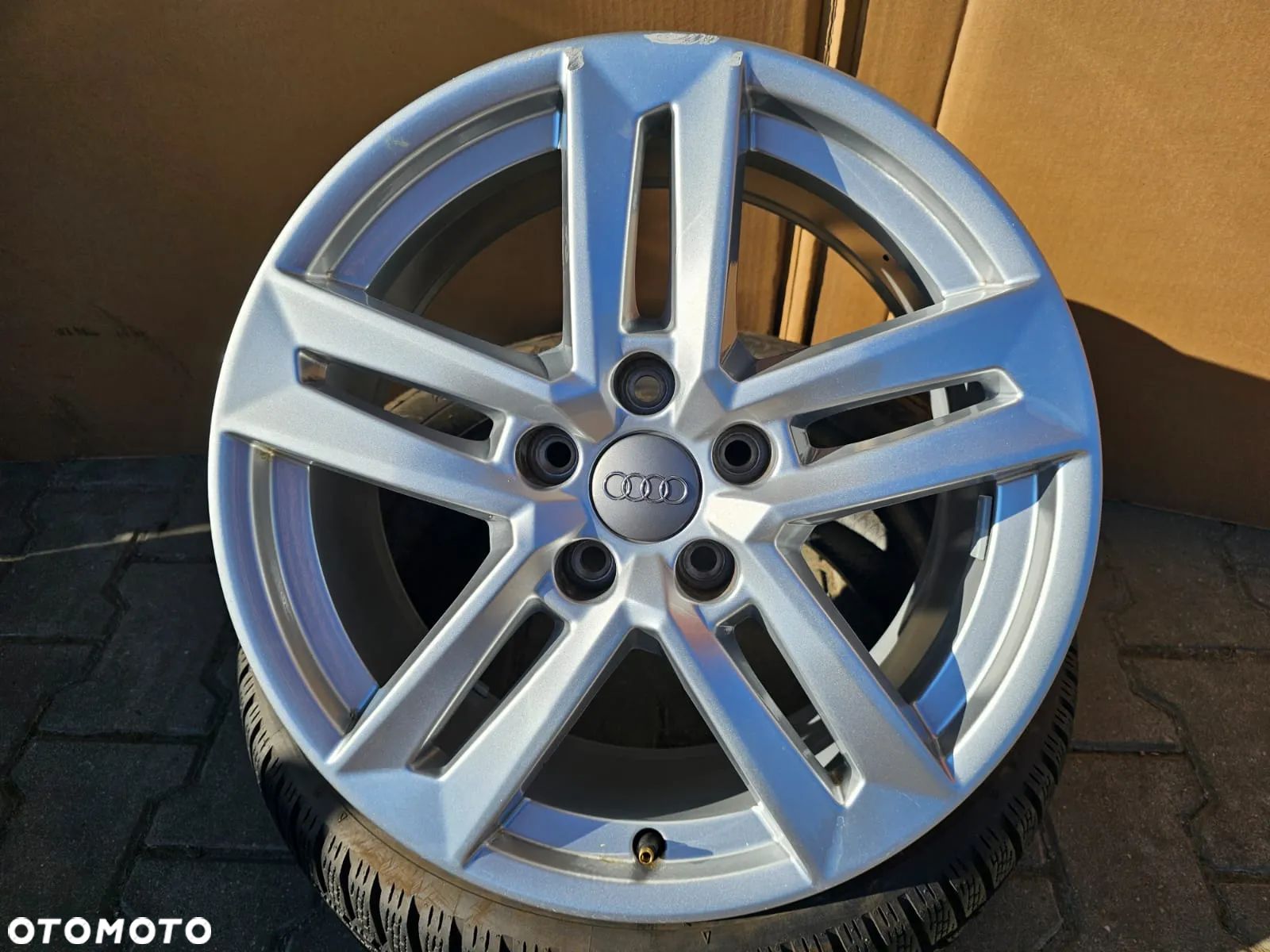 (F122) Audi OE A4 S4 B9 / 8W0601025P / 7Jx17 ET42 5x112 - 1