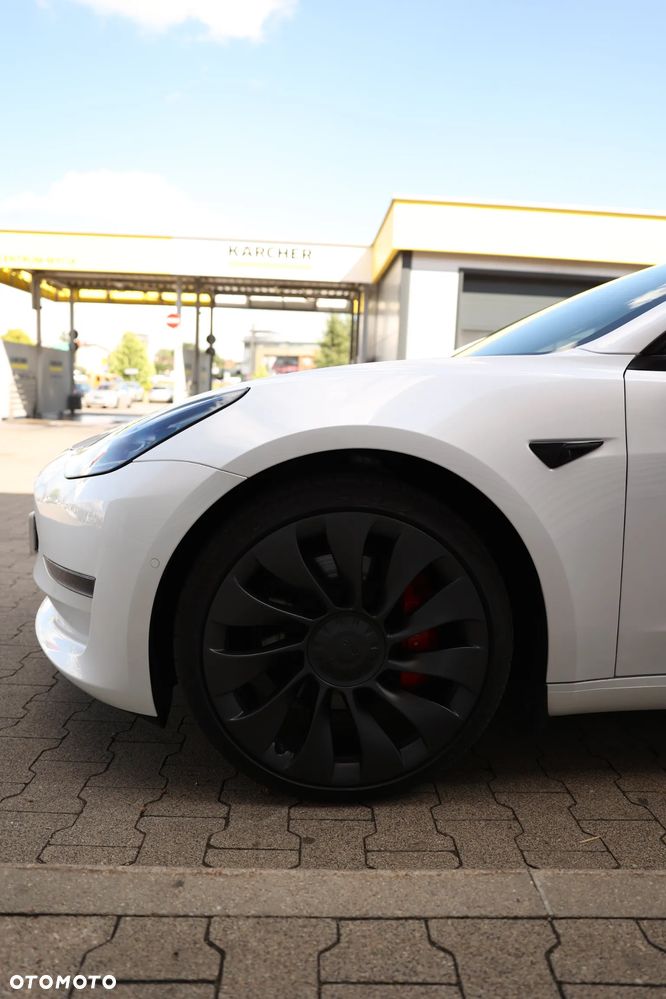 Tesla Model 3 - 22