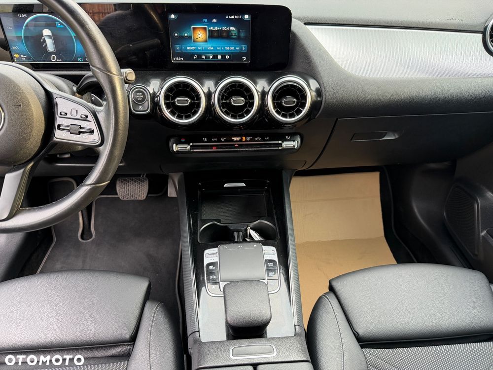 Mercedes-Benz Klasa B 180 7G-DCT Edition 2021 - 27