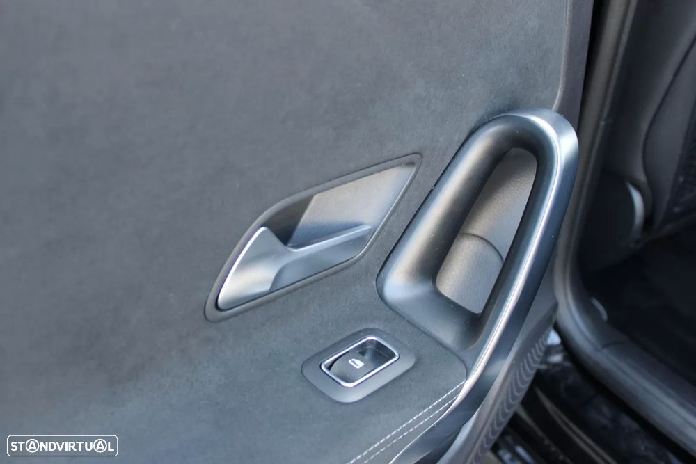 Mercedes-Benz A 250 e AMG Line - 7