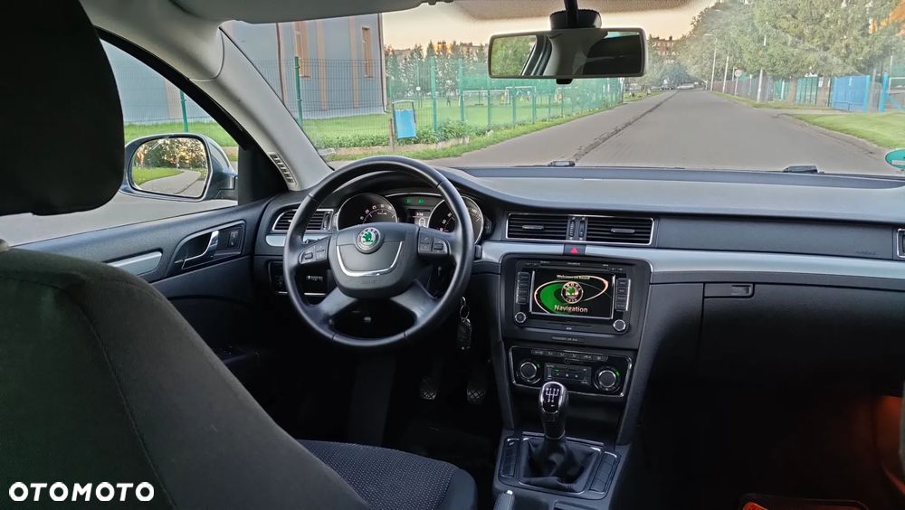 Skoda Superb 1,9 TDI Comfort - 6