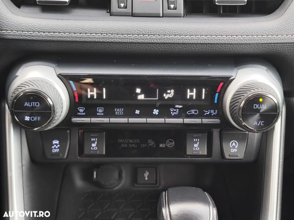 Toyota RAV4 2.0P CVT AWD Luxury - 19