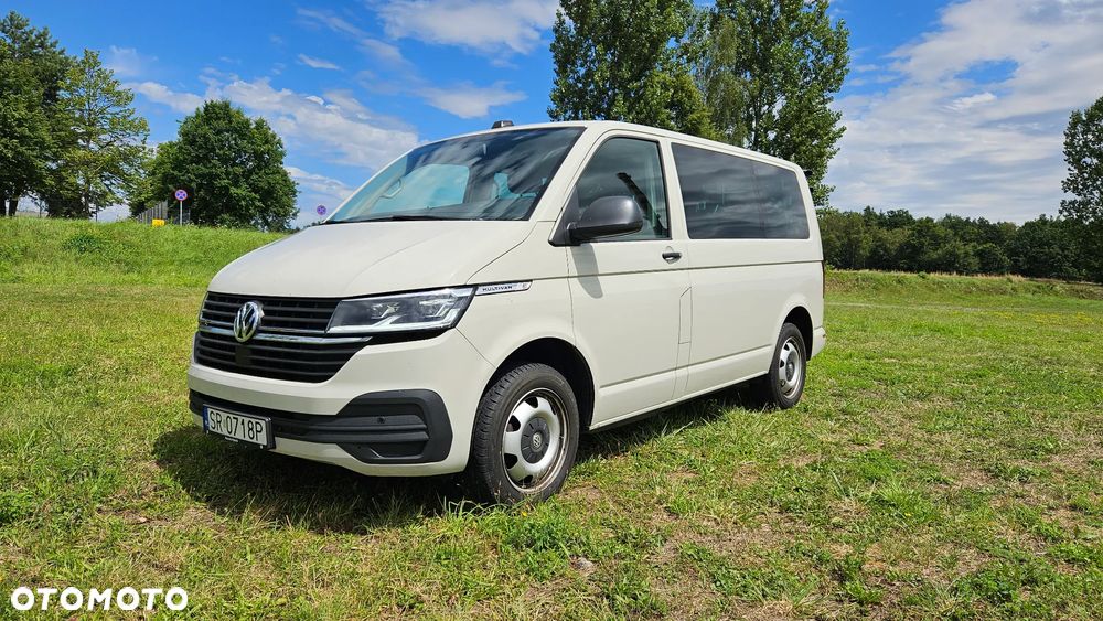 Volkswagen Multivan - 1