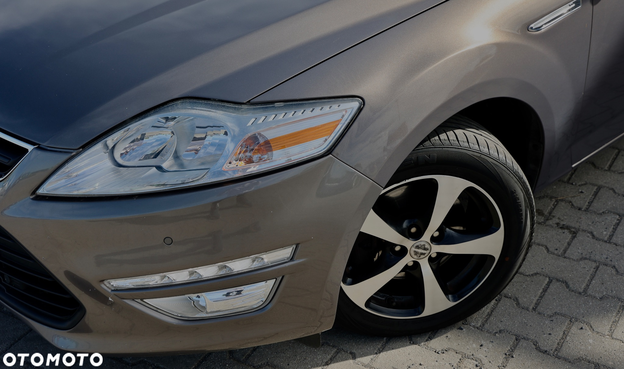 Ford Mondeo 1.6 T Ambiente - 22