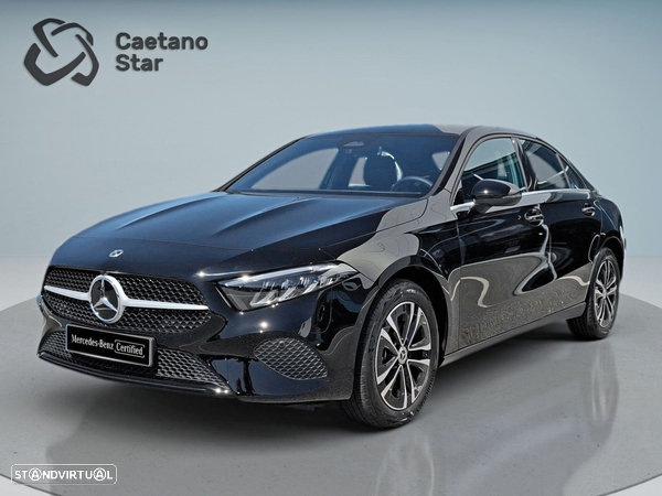Mercedes-Benz a-250-limousine e