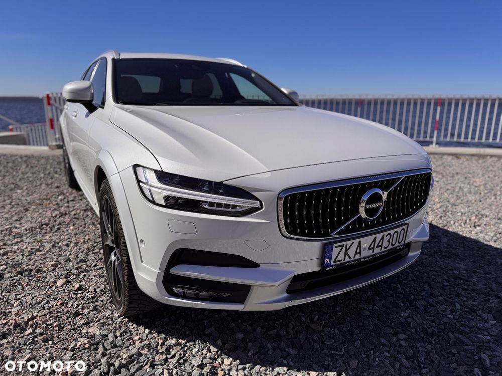 Volvo V90 Cross Country D5 AWD - 4