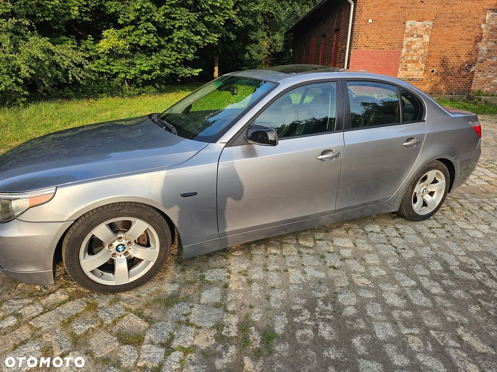 BMW Seria 5 525i - 6