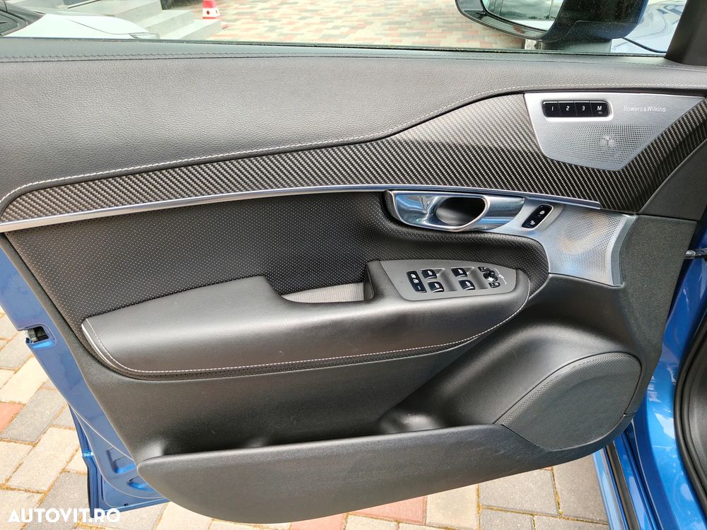 Volvo XC 90 Recharge T8 eAWD R-Design - 22