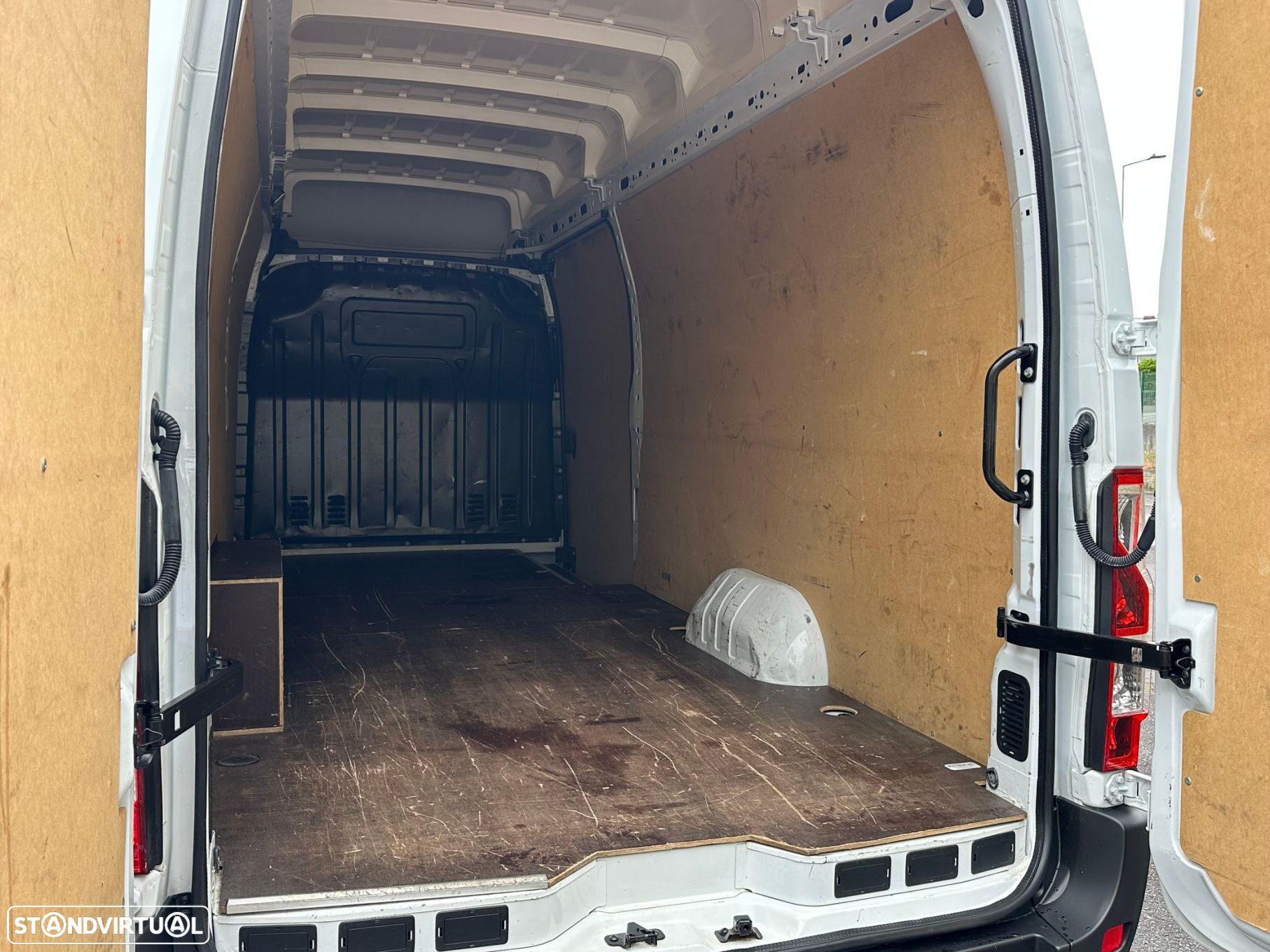 Renault Master 2.3 dCi L2H2 3.5T SS - 15
