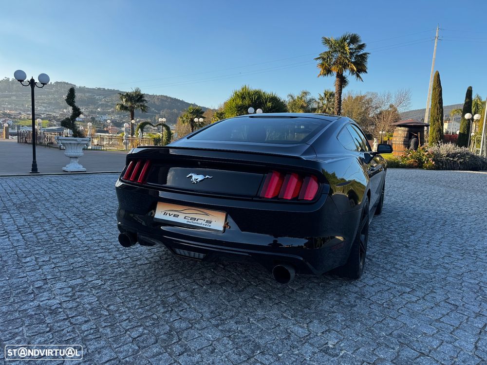 Ford Mustang 2.3 Eco Boost Aut. - 8