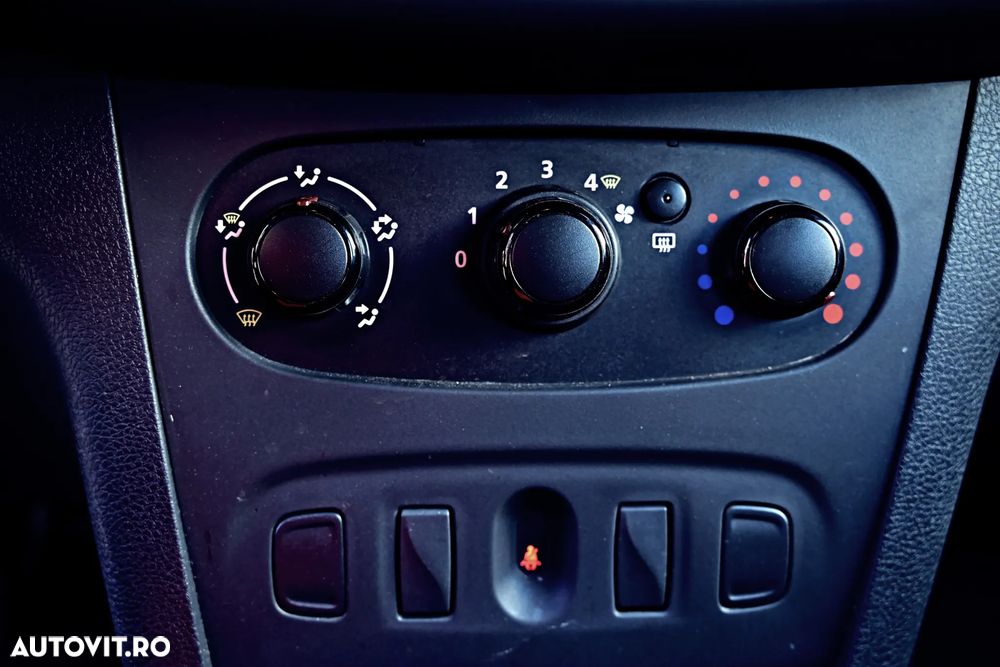 Dacia Logan 1.2 73 CP Acces - 10