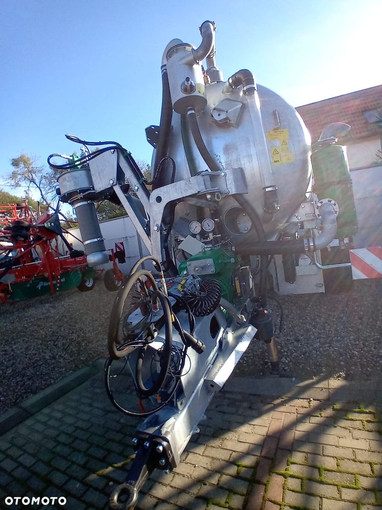 Pichon Wóz asenizacyjny Pichon SV 16 BP iControl S 16600L - 5