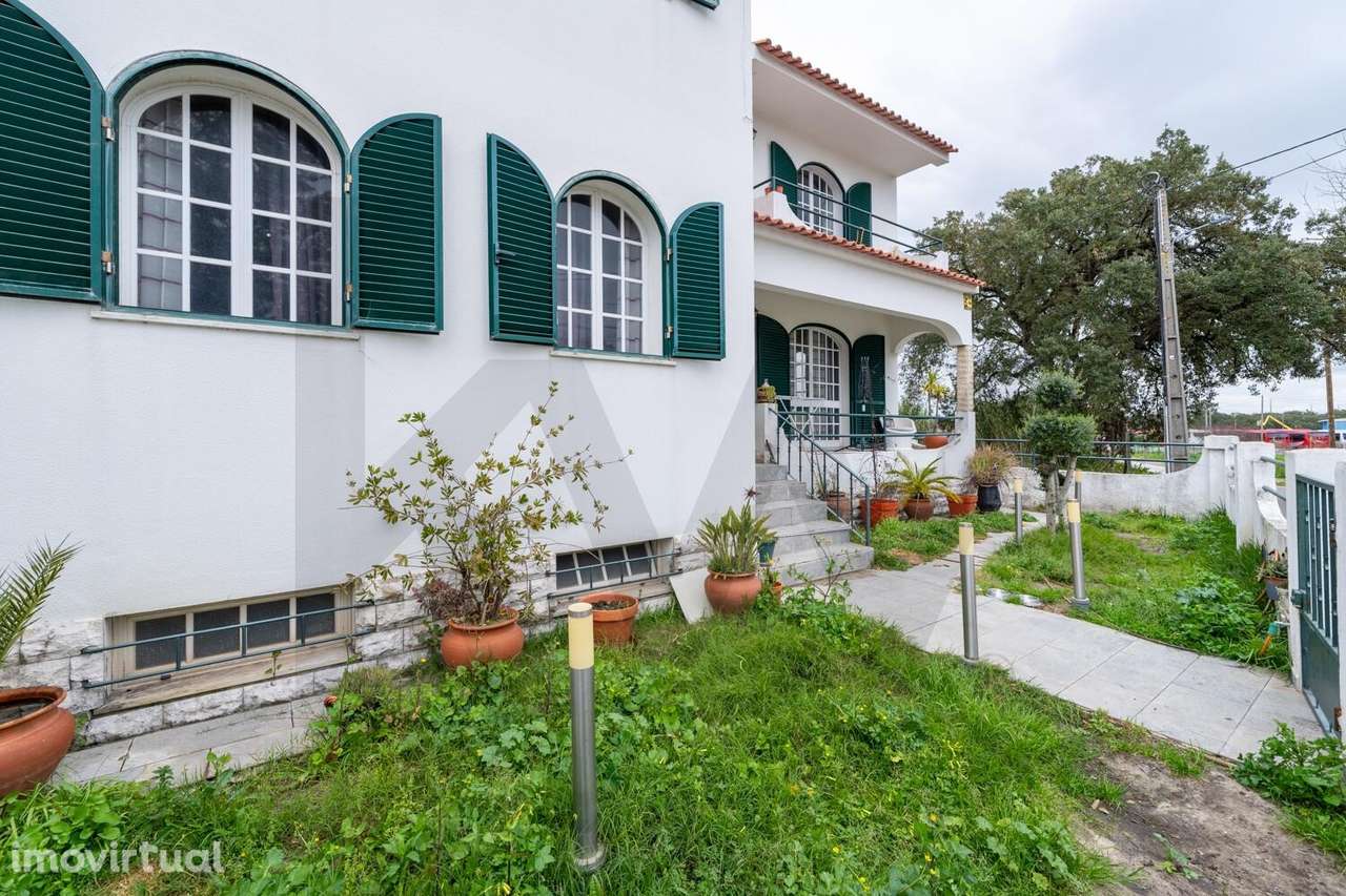 Moradia T5+1 | Santo António da Charneca - Grande imagem: 3/28