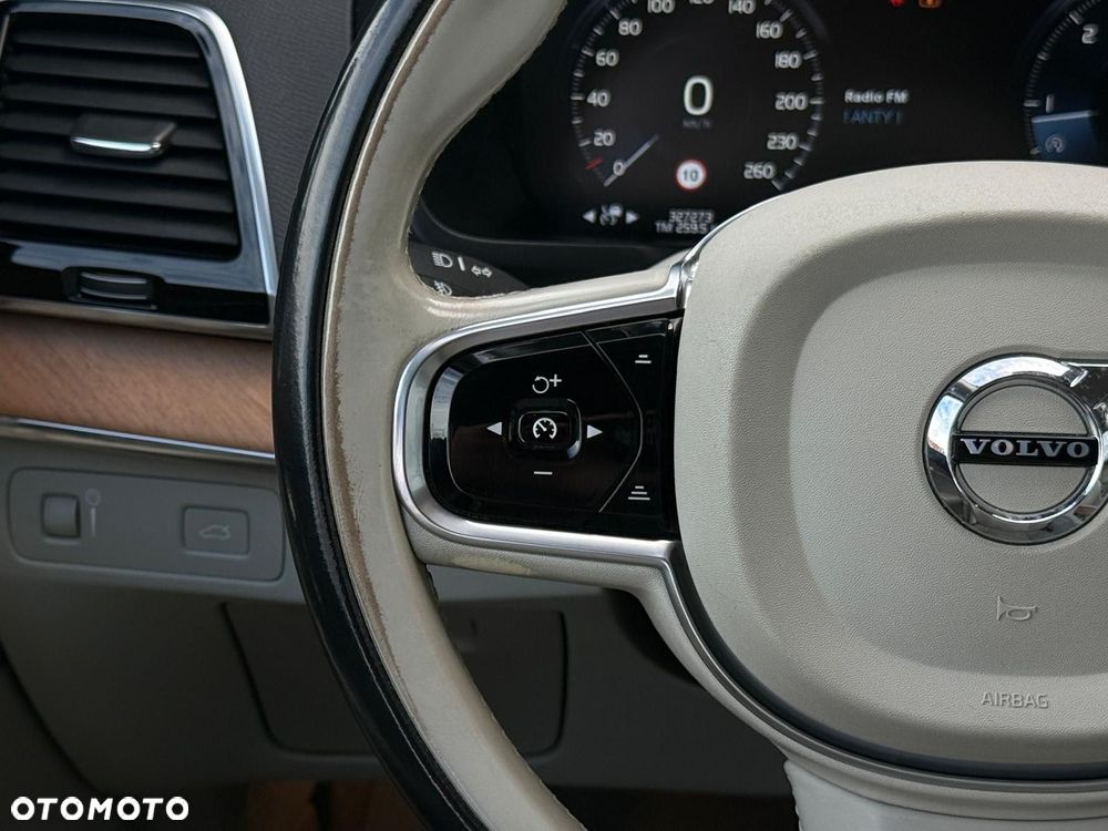 Volvo XC 90 - 14