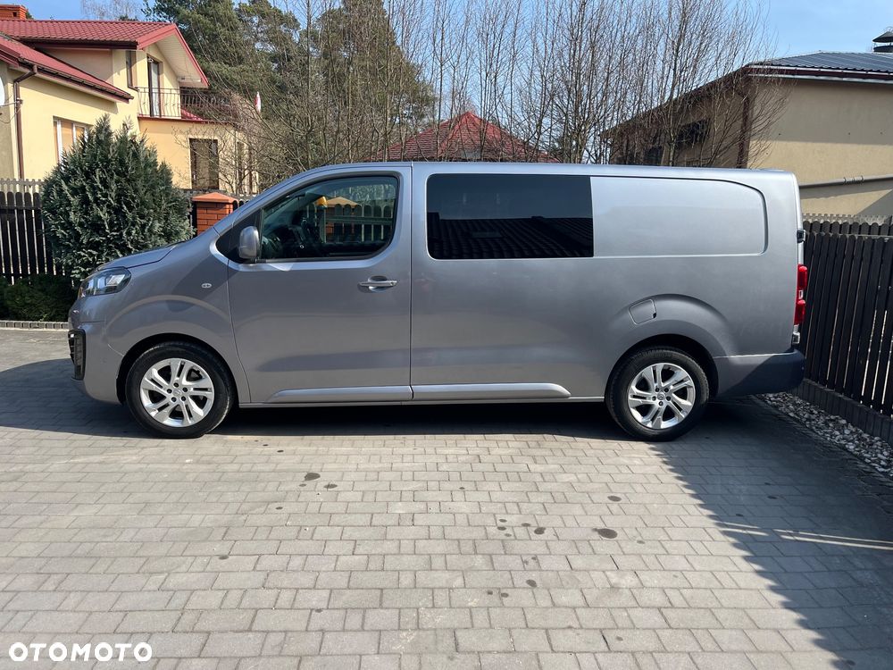 Opel Vivaro - 11
