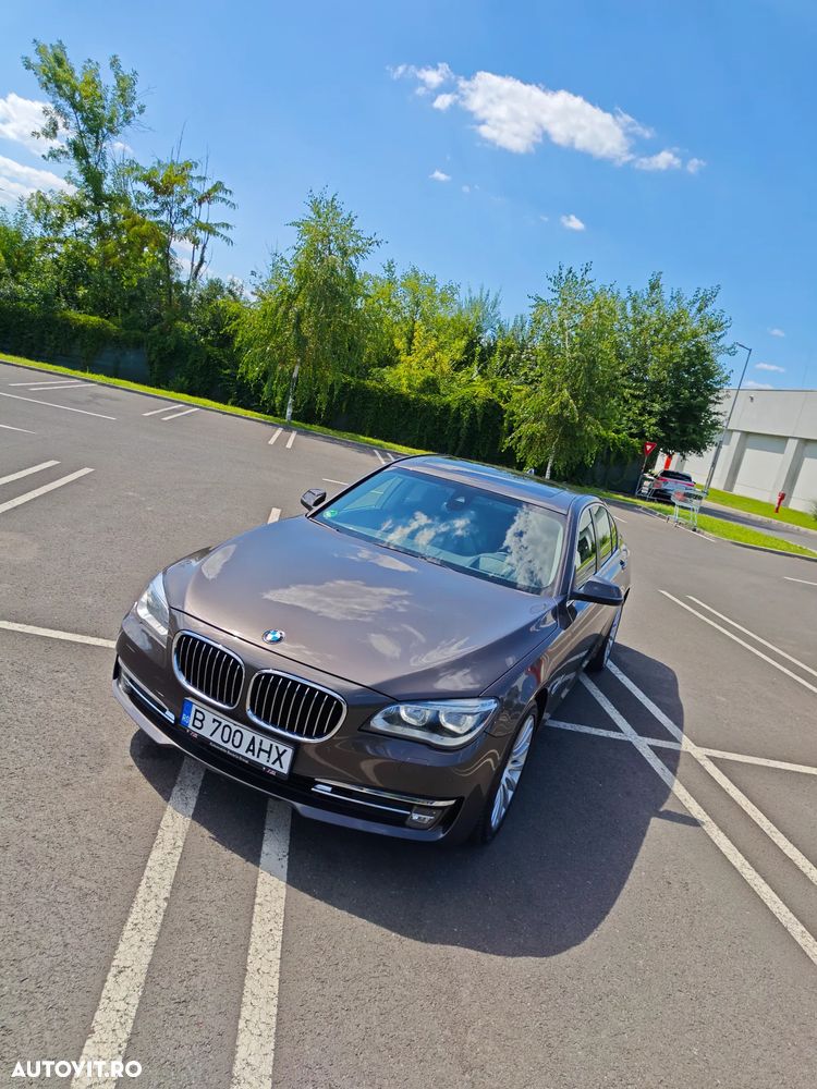BMW Seria 7 730d - 24