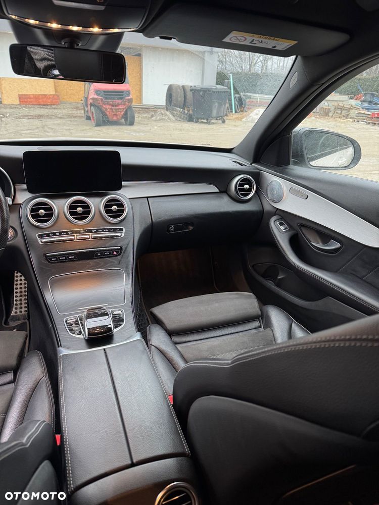 Mercedes-Benz Klasa C 220 d 4MATIC 9G-TRONIC - 27