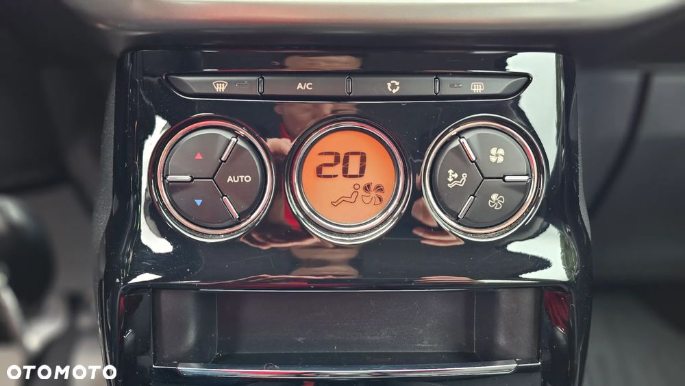 Citroën C3 1.6 BlueHDi Shine S&S - 19