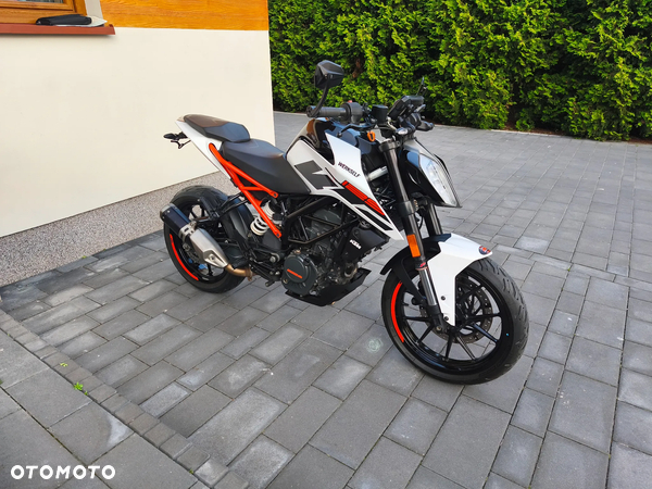 KTM Duke