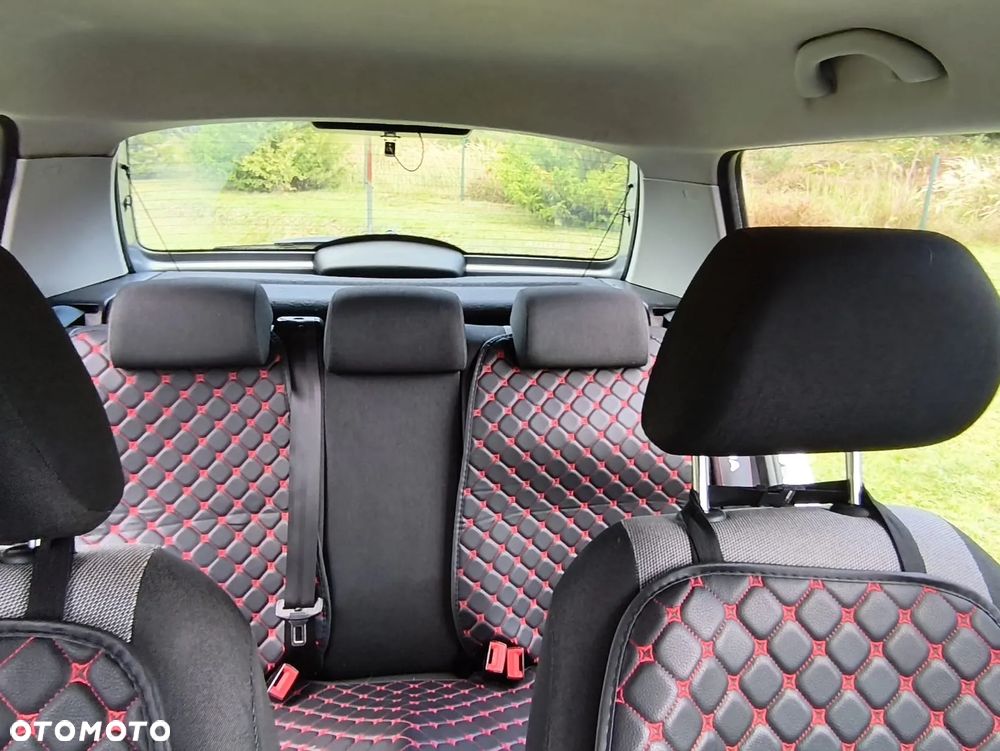 Skoda Fabia 1.4 16V Active - 11