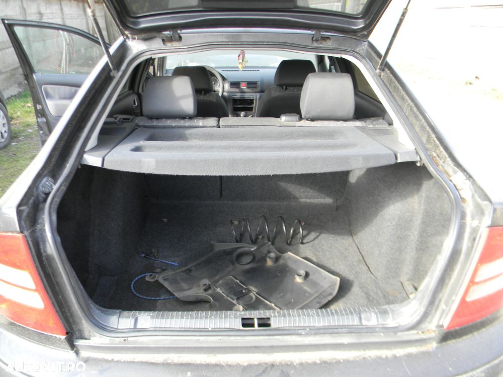 Dezmembrari  Skoda OCTAVIA 1 (1U)  1996  > 2010 1.6 Benzina - 21