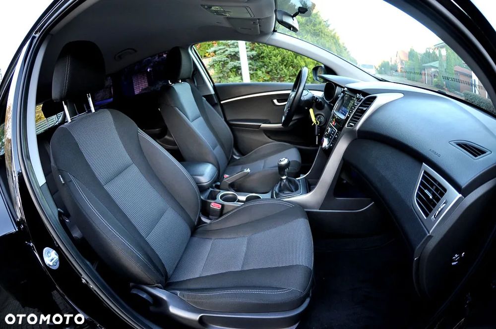 Hyundai i30 1.6 GDI BlueDrive Premium - 21