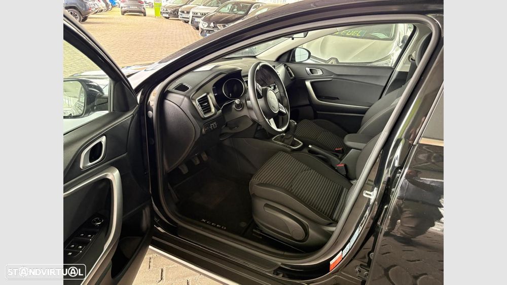 Kia XCeed 1.0 T-GDI Dynamic - 12