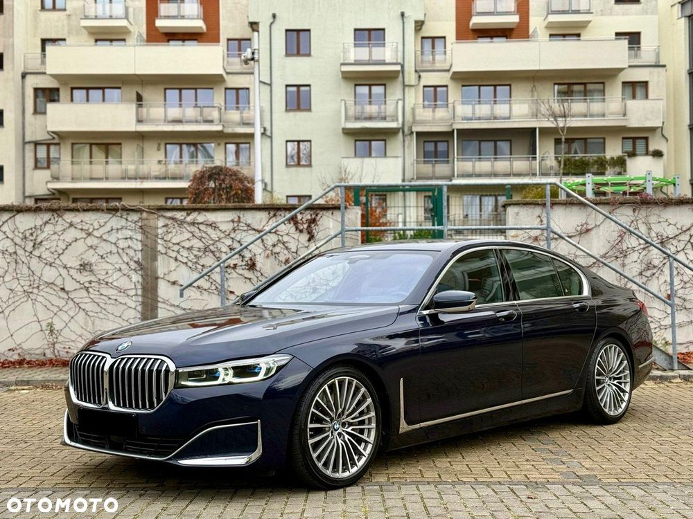 BMW Seria 7 750i xDrive sport